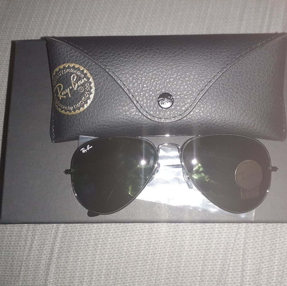 Authentic Ray Ban Aviator Sunglasses